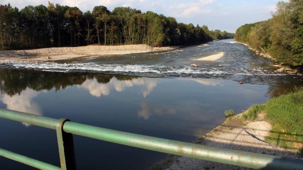 Ybbsabschnitt an der Hohen Brücke wird von Projektbetreibern wegen der bestehenden Sohlstufe als ideal für Kraftwerksbau bezeichnet