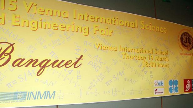 Ein Plakat für die Vienna International Science and Engineering Fair mit dem Aufdruck „Banquet“.