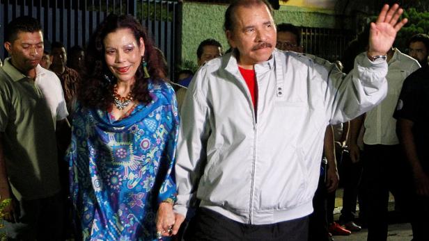 Daniel Ortega und seine Frau, die neue Vizepräsidentin Rosario Murillo, die zur Not jederzeit übernehmen könnte