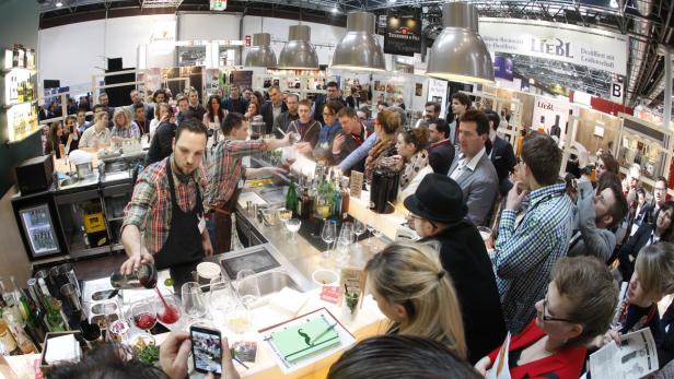 4.830 Aussteller aus 47 Ländern und 49.048 Fachbesucher aus 110 Ländern besuchten die ProWein.