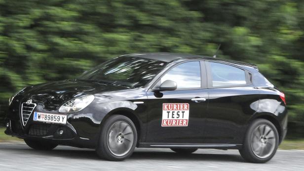 Alfa Romeo Giulietta: Sonne, Strand, Pizza und Gelati