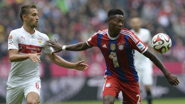David Alaba (re.) siegte mit Bayern gegen Stuttgart.