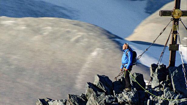 Sein Ehrgeiz brachte ihn einst an die Spitze der Skifahrer-Elite, nun stürmt Hermann Maier für „Universum“ die Gipfel der Hohen Tauern.