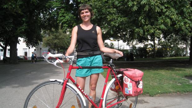 Sanfte Mobilität: Die Anthropologin Eliza Brunmayr bringt anderen Frauen das Radfahren bei