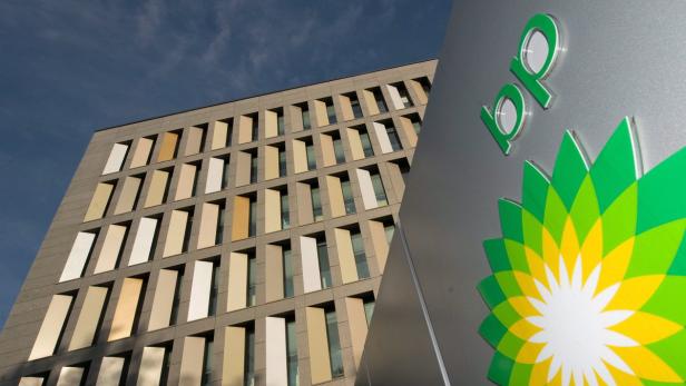 FILE GERMANY ECONOMY BP Ölpreisverfall: BP streicht tausende Stellen