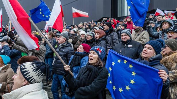 Proteste in Warschau gegen das neue Mediengesetz Anfang Jänner.