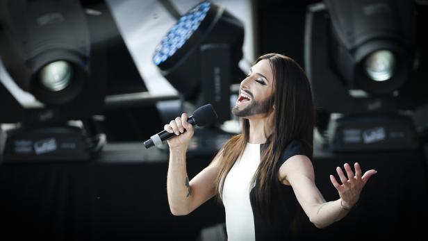 Dank Conchita Wursts Erfolg beim Song Contest findet das Event nächstes Jahr in Österreich statt. Der ORF verhandelt demnächst mit potenziellen Veranstaltern