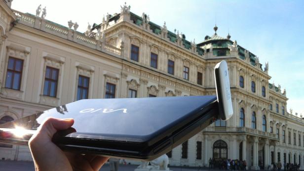 Mit Laptop und Datenstick durch Wien