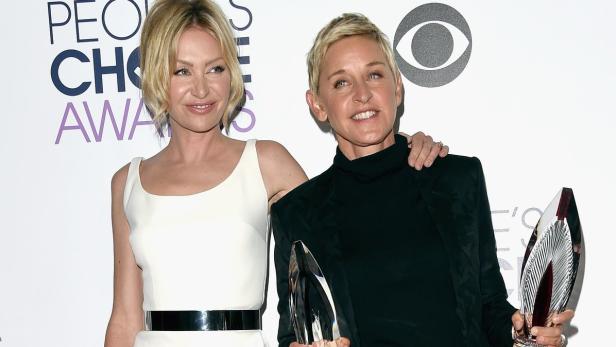US-PEOPLE'S-CHOICE-AWARDS-2016---PRESS-ROOM Ellen DeGeneres und Portie de Rossi haben einen Hund adoptiert.