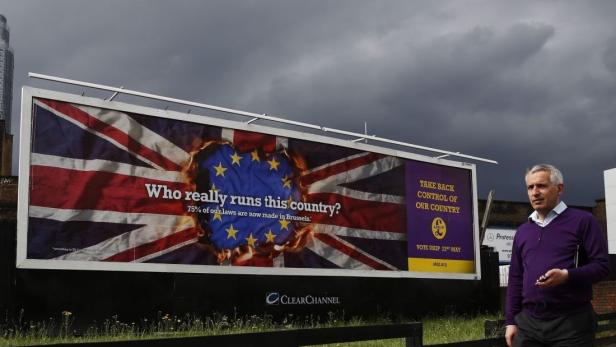 &quot;Wer führt das Land?&quot;, fragte UKIP und gewann mit diesem Slogan die Europaparlaments-Wahlen in Großbritannien