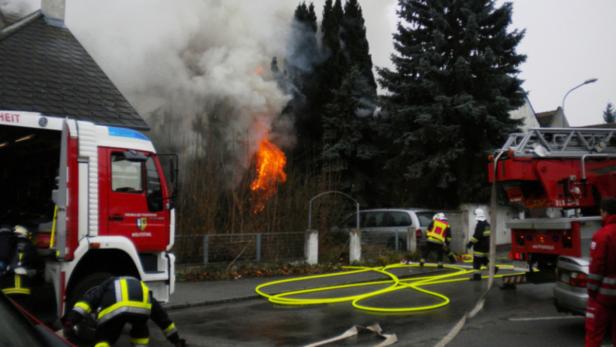 Die Löschkräfte in Hainburg standen schon wieder im Großeinsatz