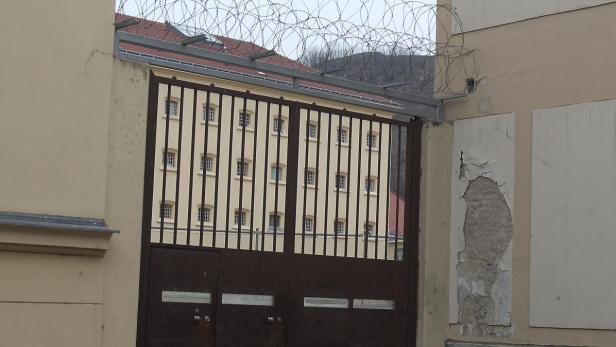 Suizid in Gefängnis-Zelle wirft viele Fragen auf