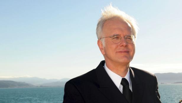 Das Traumschiff Harald Schmidt kehrt zum "Traumschiff" zurück