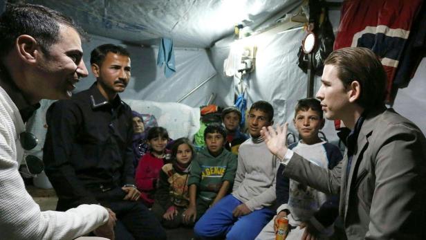 Am Montag besuchte Außenminister Sebastian Kurz das Flüchtlingslager Camp Baharka in den Kurdengebieten im Nordirak.