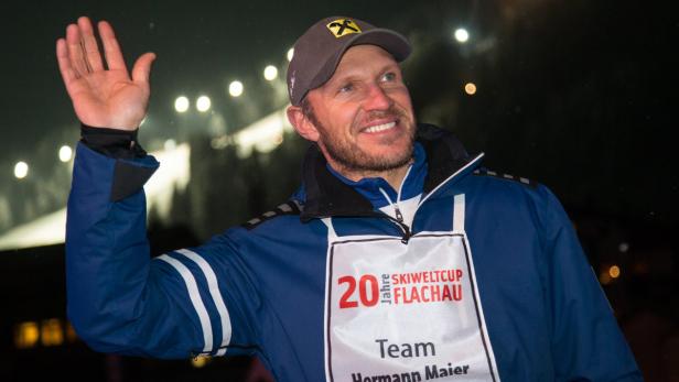 Hermann Maier begrüßte zahlreiche Ski-Legenden beim Charity-Event in der Flachau.