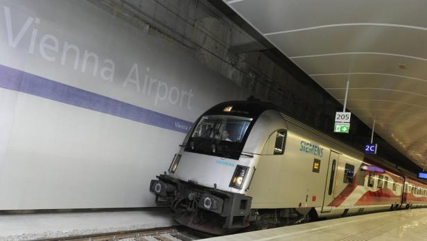 Künftig sollen sämtliche Fernreisezüge von Linz nach Wien bis zum ÖBB-Bahnhof am Flughafen Schwechat rollen.