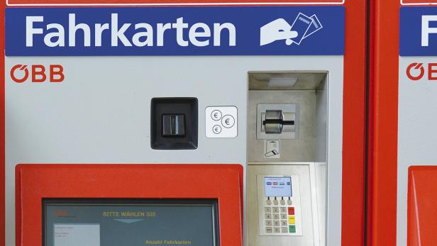 Schwarzfahrer beschädigte 58-mal Ticketautomaten