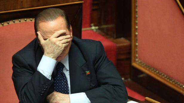 Berlusconi zu zwei Jahren Ämterverbot verurteilt