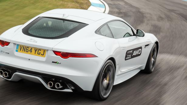 So fährt sich der Jaguar F-Type mit Allrad