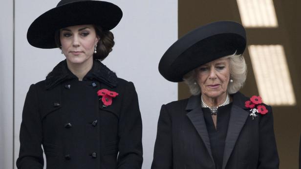 Herzogin Kate und Camilla beim &quot;Remembrance Day&quot;