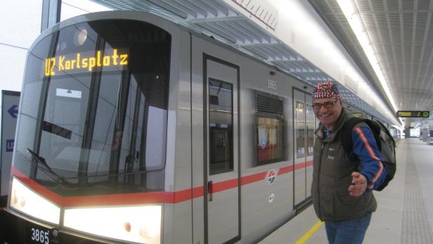 U- statt Autobahn: Andreas W. Dick fuhr in 4:54 Stunden alle fünf Wiener Linien ab