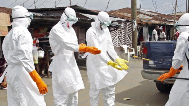 Immer mehr Helfer infizieren sich - in Sierra Leone ist bereits die vierte Ärztin an Ebola gestorben