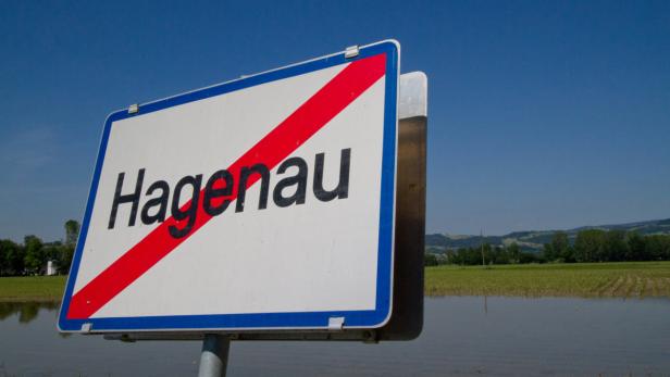 Hagenau (Gemeinde Goldwörth) liegt in der Absiedelungszone.