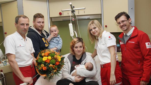 Stefan Wallner, Kevin Wiedhofer, Mike Wiedhofer, Dominque Wiedhofer mit Tochter Emelie, Christine Köck und Benedikt Heimhilcher