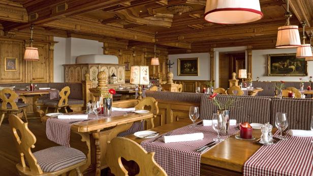 DIE ABSTEIGER– EIN AUSZUG Zwei Hauben, Interalpenhotel Tyrol, Telfs Buchen/Seefeld, 16 statt bisher 18 Punkte, Verlust einer Haube