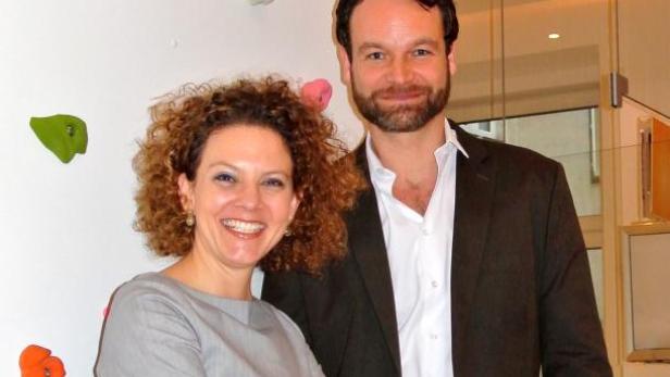 Sabine Hoffmann (Ambuzzador) und Till Kästner (LinkedIn Deutschland) vermarkten und vertreiben gemeinsam LinkedIn-Produkte in Österreich. (c: ambuzzador)