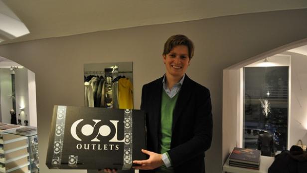 Johannes Meßner, Gründer und Geschäftsführer von CoolOutlets.com, greift nach dem eco Start-up Award in Deutschland. (c: cooloutlets.com)