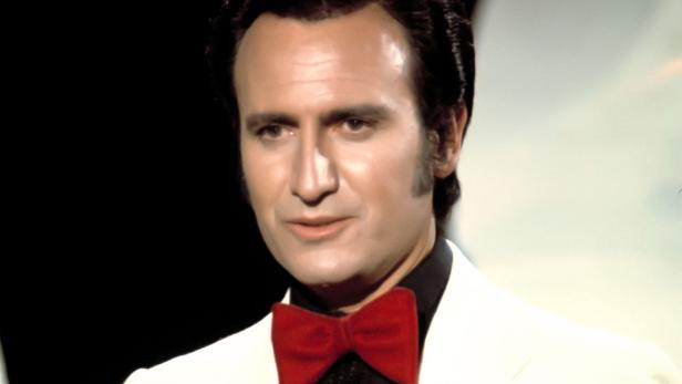 Spanish Singer Manolo ESCOBAR passed away