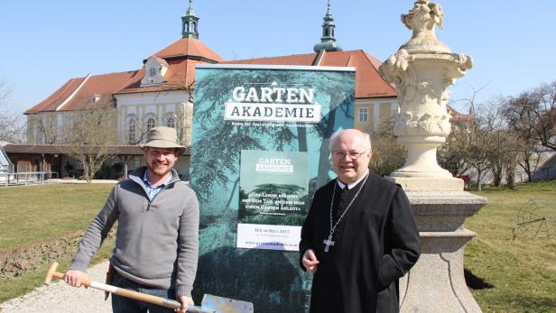 Gartenakademie Seitenstetten gegründet: Stiftsgärtner Stefan Kastenhofer, Abt Petrus Pilsinger