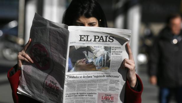 Die Titelseite von El Pais mit dem falschen Chavez-Foto.