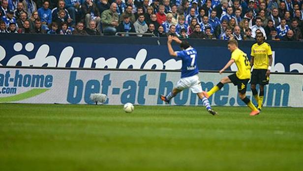 Markenpräsenz auf Schalke. (c: bet-at-home.com)
