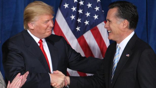 Donald Trump und Mitt Romney.