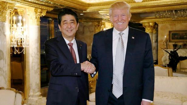 Shinzo Abe und Donald Trump.