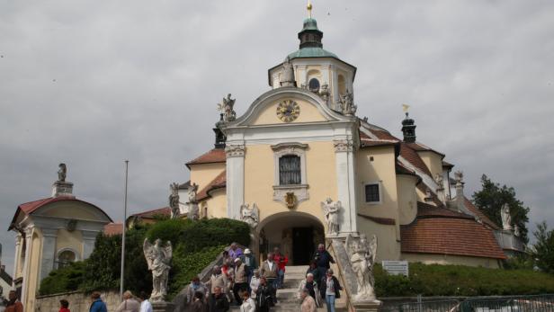 Touristische Attraktion: Rund 65.000 Touristen besuchen jährlich die Haydnkirche am Kalvarienberg.