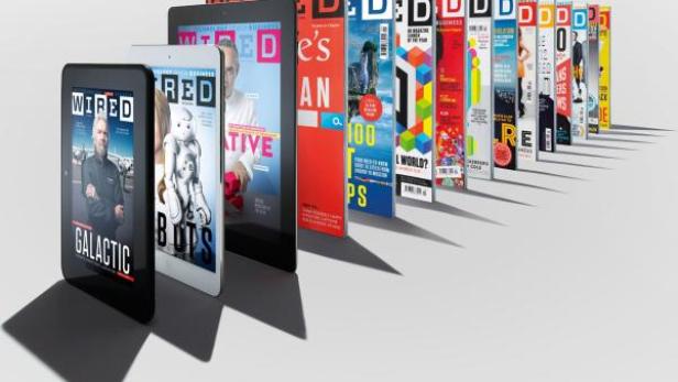 Eine Reihe von Tablets und Zeitschriften mit dem „Wired“-Logo stehen nebeneinander.