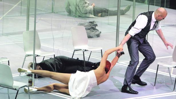 Marlis Petersen als Lulu und Bo Skovhus als Dr. Schön: Die beiden wurden bei der Premiere in München zu Recht bejubelt. Petersen wird die Titelpartie auch in der Kentridge-Inszenierung in New York singen