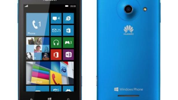 Ein blaues Huawei Windows Phone von vorne und hinten.