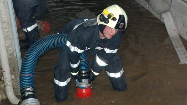 Infektionsrisiko auch bei Unwetter-Einsätzen