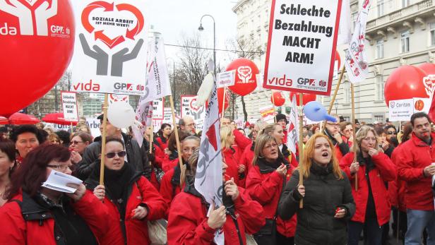 Demonstration der Sozialbeschäftigten am Stubenring am 30.01.2013 in Wien