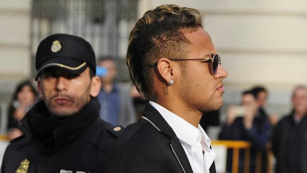 Neymar wird &#039;Korruption zwischen Privatpersonen&#039; zur Last gelegt.