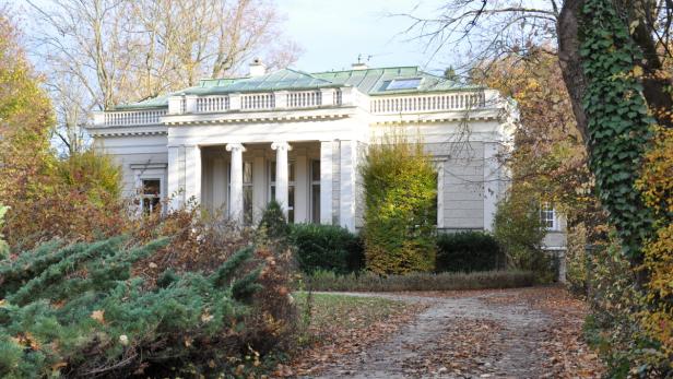 Im Garten der Hansen-Villa soll das Betreute Wohnen entstehen. Konkrete Pläne gibt es dafür aber noch nicht.