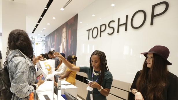 Topshop-Mitarbeiter kämpfen für eine Lohnerhöhung