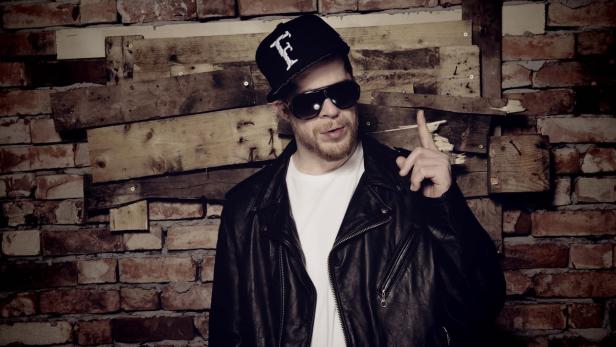 Ferris MC veröffentlicht mit "Scherben ohne Glück" ein neues Album als Solokünstler.