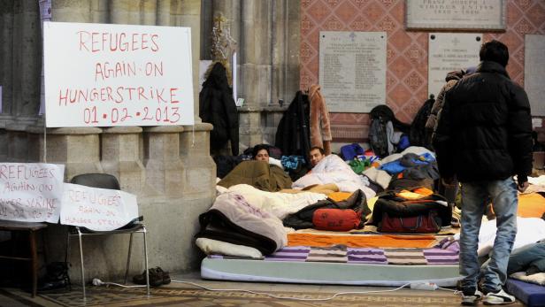 Flüchtlinge wieder im Hungerstreik