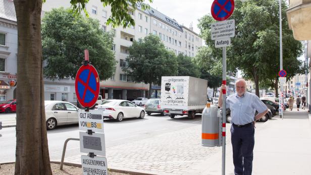 Peter Ulram und seine Nachbarn kämpfen um ihre bisherigen Parkplätze.