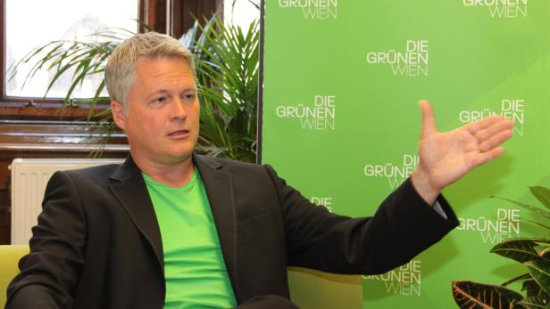 Grüner Klubchef Ellensohn verteidigt „rot-grüne“ Finanzspritze.